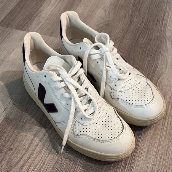 Veja White and Black Casual Sneakers - Picture 2 of 12